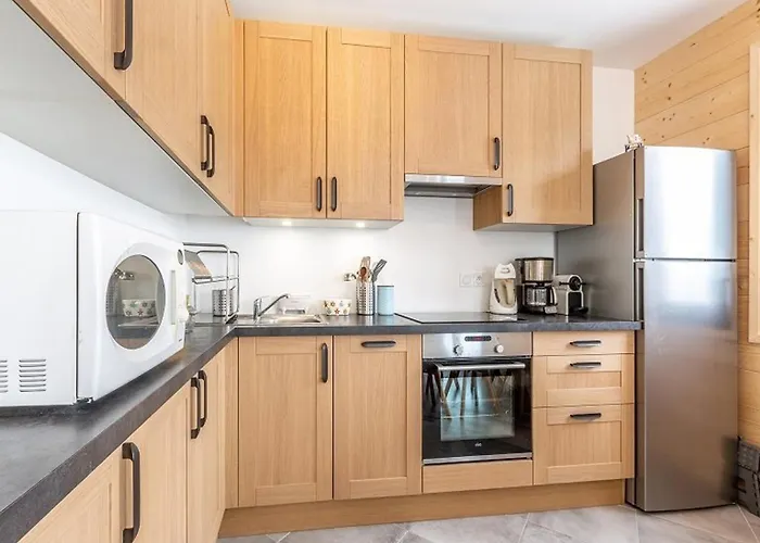 Au Coeur De Avec Cuisine Equipee Et Acces Rapide Aux Pistes - Fr-1-351-94